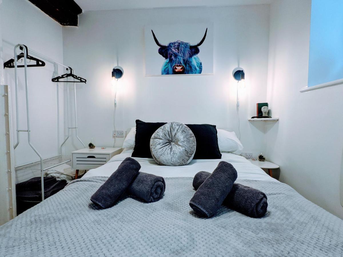 Cosy Riverside Apartment - Free Parking ヨーク エクステリア 写真